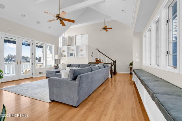 21 River Avenue, Island Heights, NJ 08732