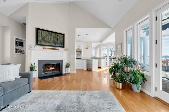 21 River Avenue, Island Heights, NJ 08732