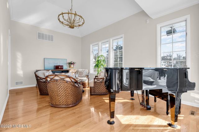 21 River Avenue, Island Heights, NJ 08732