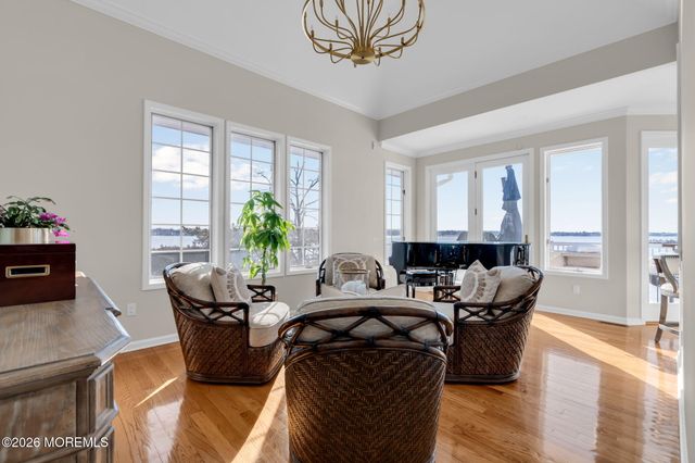 21 River Avenue, Island Heights, NJ 08732