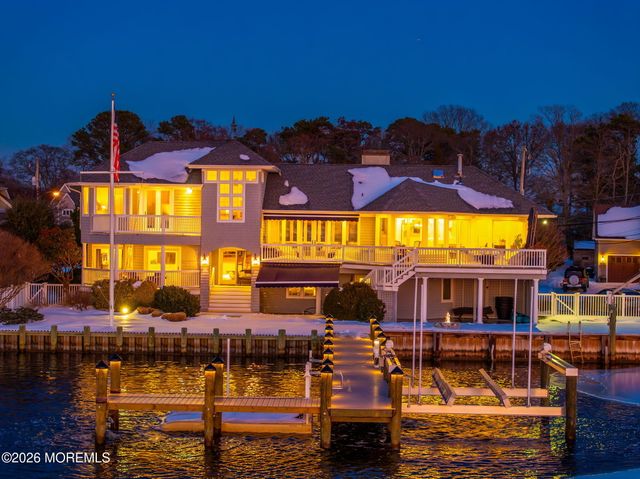 21 River Avenue, Island Heights, NJ 08732