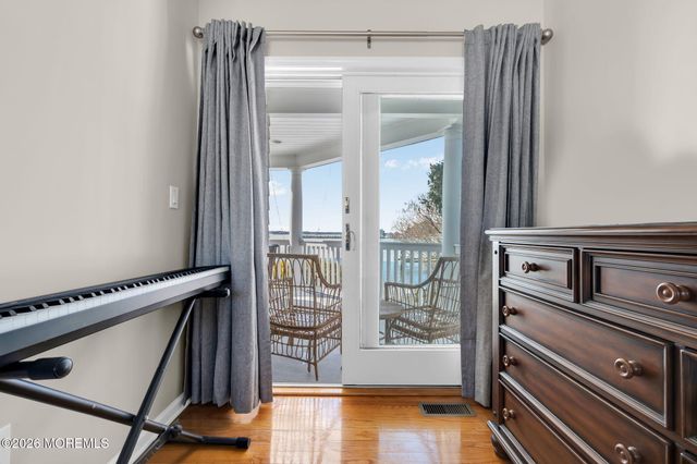 21 River Avenue, Island Heights, NJ 08732