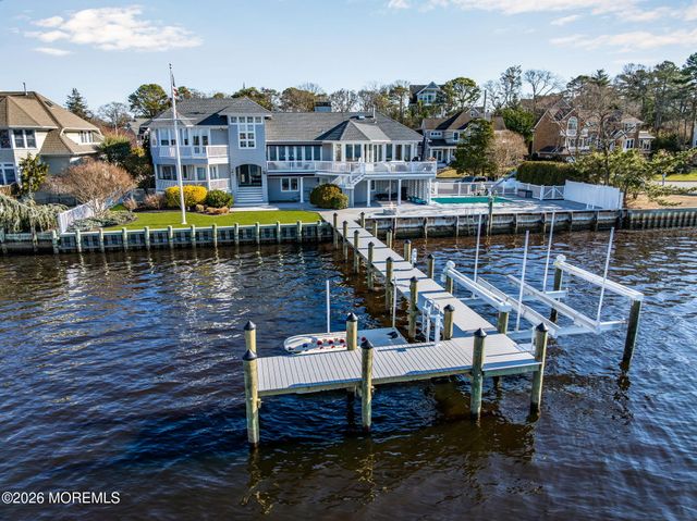 21 River Avenue, Island Heights, NJ 08732