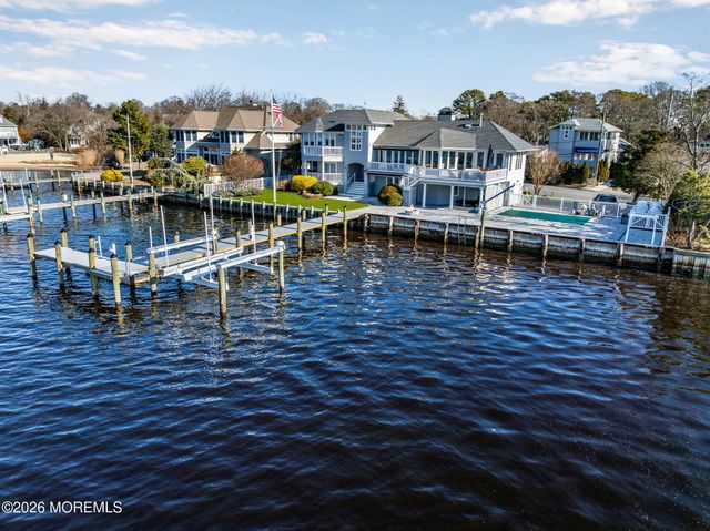 21 River Avenue, Island Heights, NJ 08732