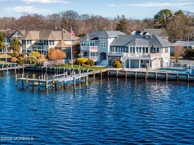 21 River Avenue, Island Heights, NJ 08732