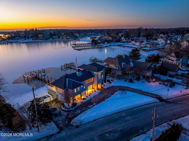 21 River Avenue, Island Heights, NJ 08732