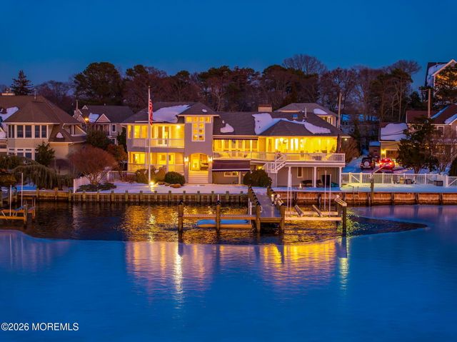 21 River Avenue, Island Heights, NJ 08732