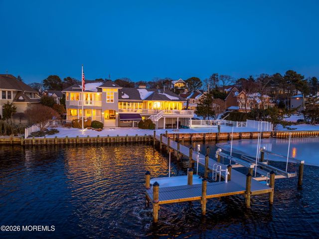 21 River Avenue, Island Heights, NJ 08732