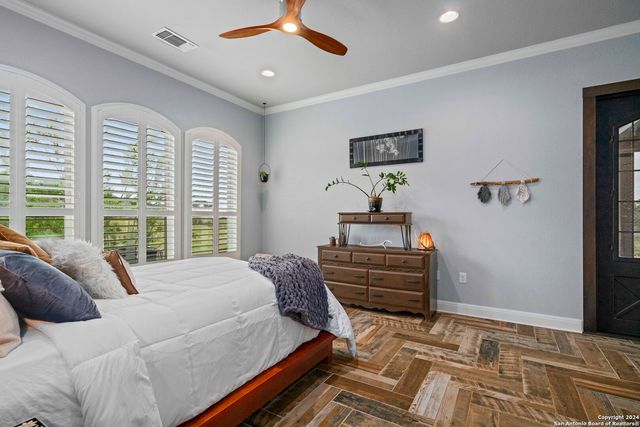 189 Dry Bear Creek, New Braunfels, TX 78132