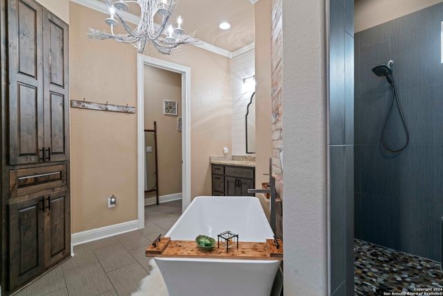 189 Dry Bear Creek, New Braunfels, TX 78132