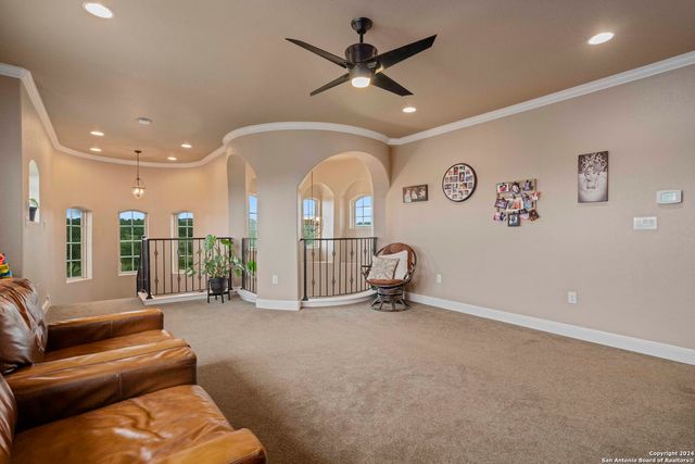 189 Dry Bear Creek, New Braunfels, TX 78132