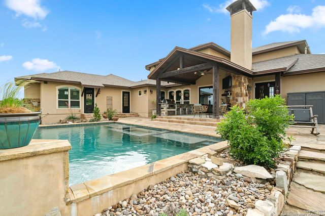 189 Dry Bear Creek, New Braunfels, TX 78132