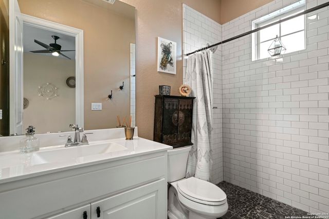 189 Dry Bear Creek, New Braunfels, TX 78132