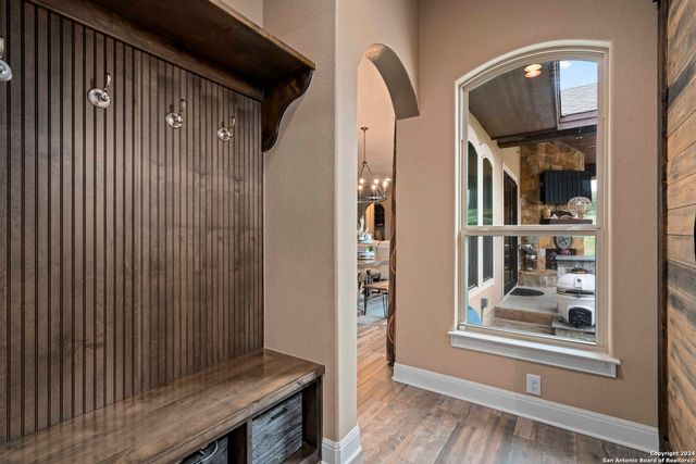 189 Dry Bear Creek, New Braunfels, TX 78132