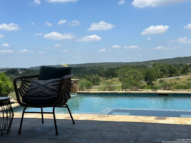 189 Dry Bear Creek, New Braunfels, TX 78132