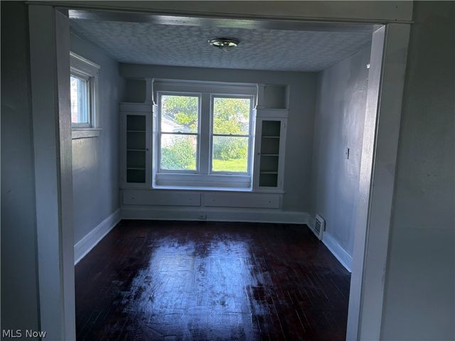 3419 W 88th Street, Cleveland, OH 44102