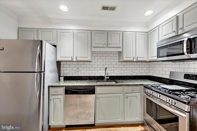 923 S CURLEY ST, Baltimore, MD 21224