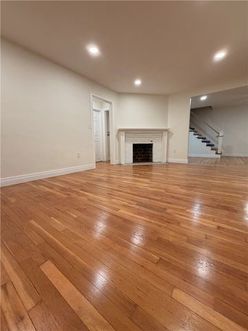 228 Third Avenue, Warwick, RI 02888