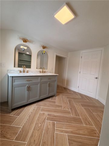 228 Third Avenue, Warwick, RI 02888