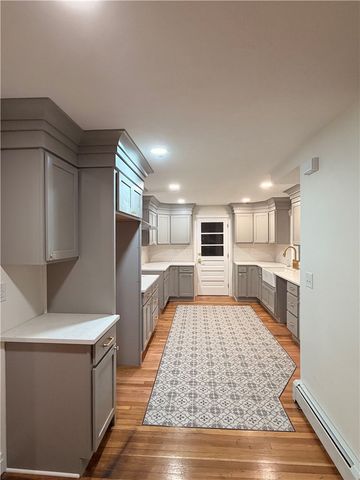 228 Third Avenue, Warwick, RI 02888