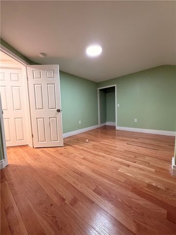 228 Third Avenue, Warwick, RI 02888