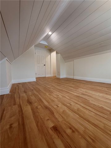 228 Third Avenue, Warwick, RI 02888