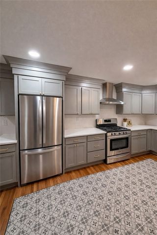 228 Third Avenue, Warwick, RI 02888