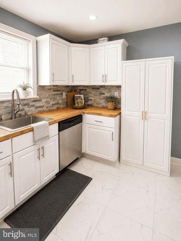 918 MENTOR AVE, Capitol Heights, MD 20743