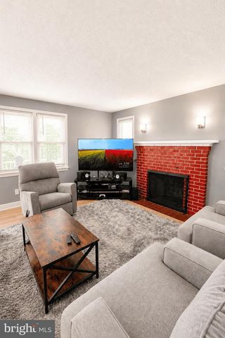918 MENTOR AVE, Capitol Heights, MD 20743