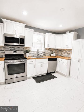 918 MENTOR AVE, Capitol Heights, MD 20743
