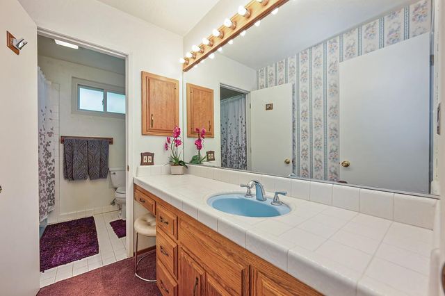 6447 Rexford Way, Carmichael, CA 95608