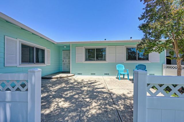 6447 Rexford Way, Carmichael, CA 95608