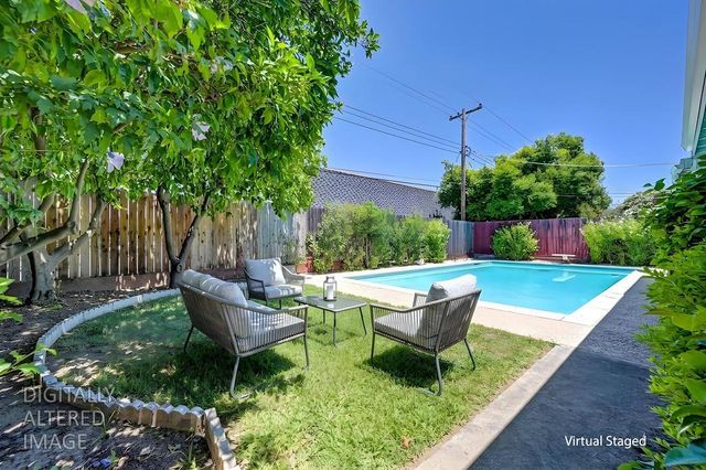 6447 Rexford Way, Carmichael, CA 95608