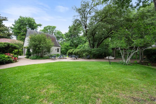 1208 Mills Place, Corsicana, TX 75110