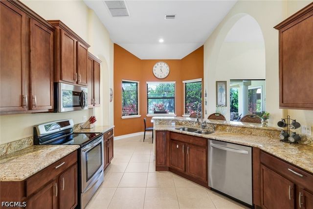 2939 SW 25th ST, Cape Coral, FL 33914