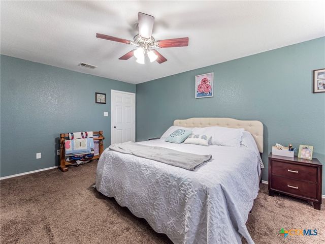 105 Lignite Drive, Jarrell, TX 76537