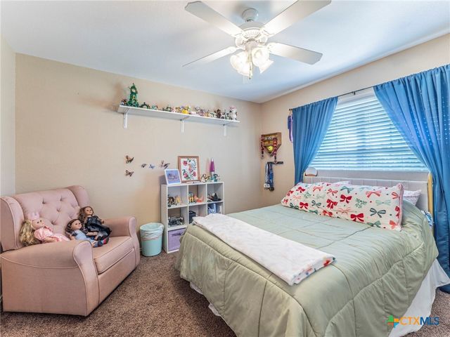 105 Lignite Drive, Jarrell, TX 76537