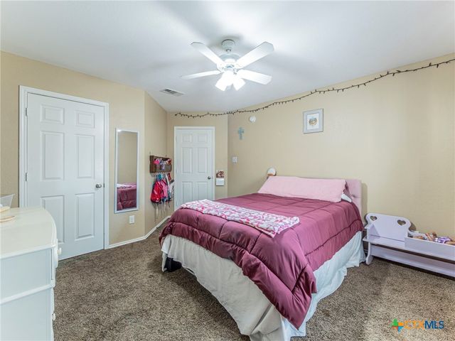 105 Lignite Drive, Jarrell, TX 76537