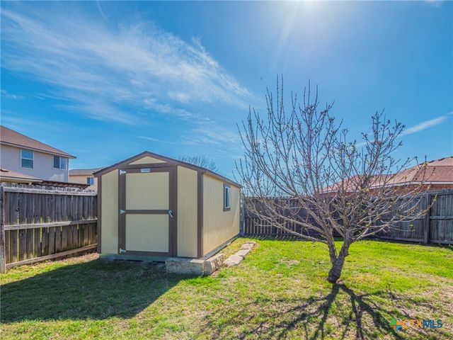 105 Lignite Drive, Jarrell, TX 76537