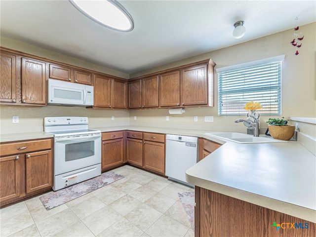 105 Lignite Drive, Jarrell, TX 76537