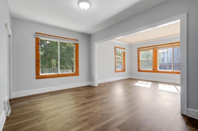 2316 24th Avenue N, Minneapolis, MN 55411
