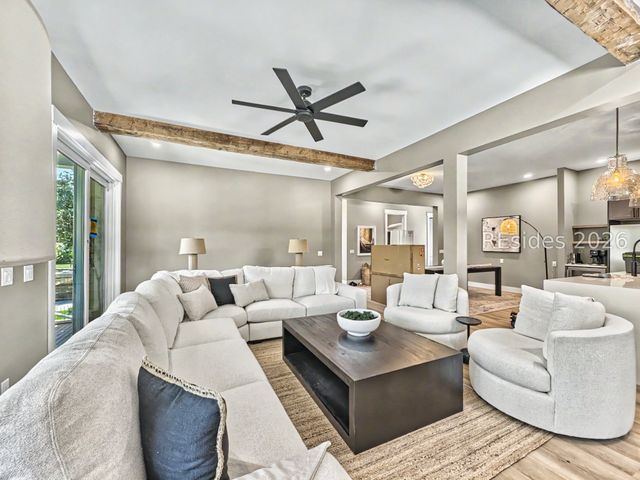 37 Oleander St, Hilton Head Island, SC 29928