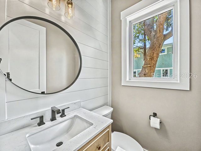 37 Oleander St, Hilton Head Island, SC 29928