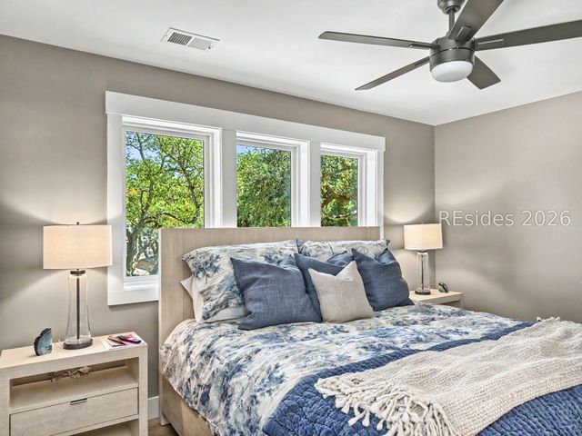 37 Oleander St, Hilton Head Island, SC 29928
