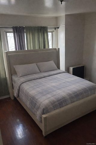 118-18 190th Street, Saint Albans, NY 11412