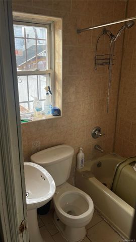 118-18 190th Street, Saint Albans, NY 11412