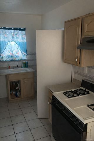 118-18 190th Street, Saint Albans, NY 11412