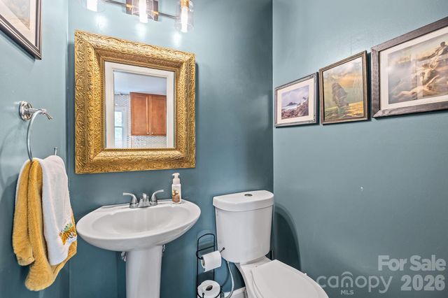 3319 Tyrone Drive, Charlotte, NC 28215