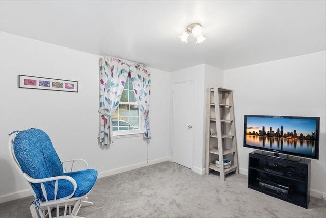 9 Anna Street, Chelmsford, MA 01863