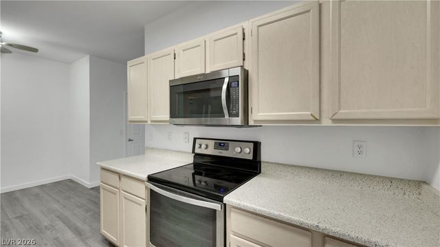 231 West Horizon Ridge Parkway 814, Henderson, NV 89012